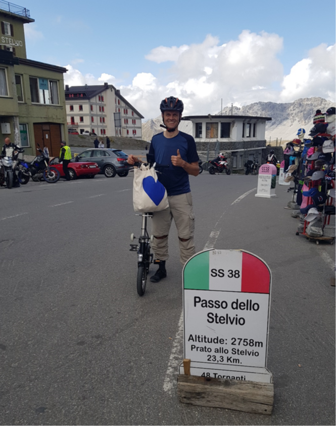 Finir en montagne avec des vélos pliants sur le Stilfser-Joch