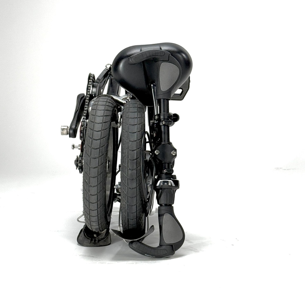 Folding-bike-kwiggle-ERGON-GP3-Grip-folded-carry-front-3.jpeg