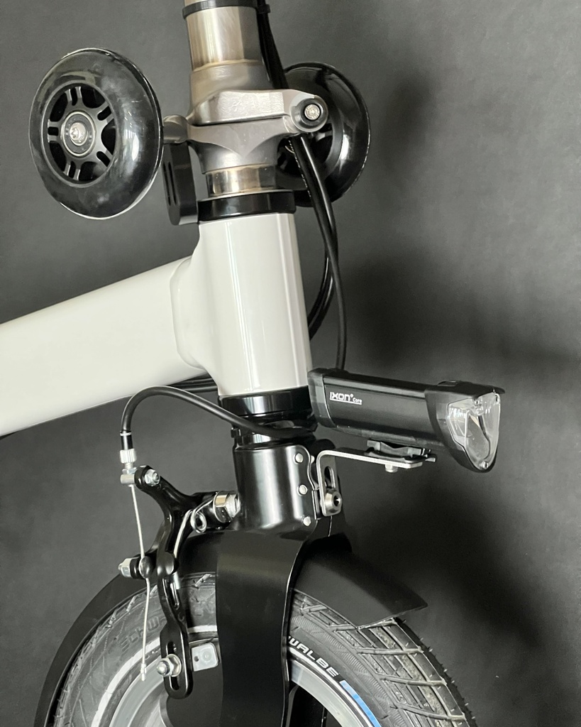 Busch & Müller LED battery front light 70 LUX IXON Core 2 Silver StVZO